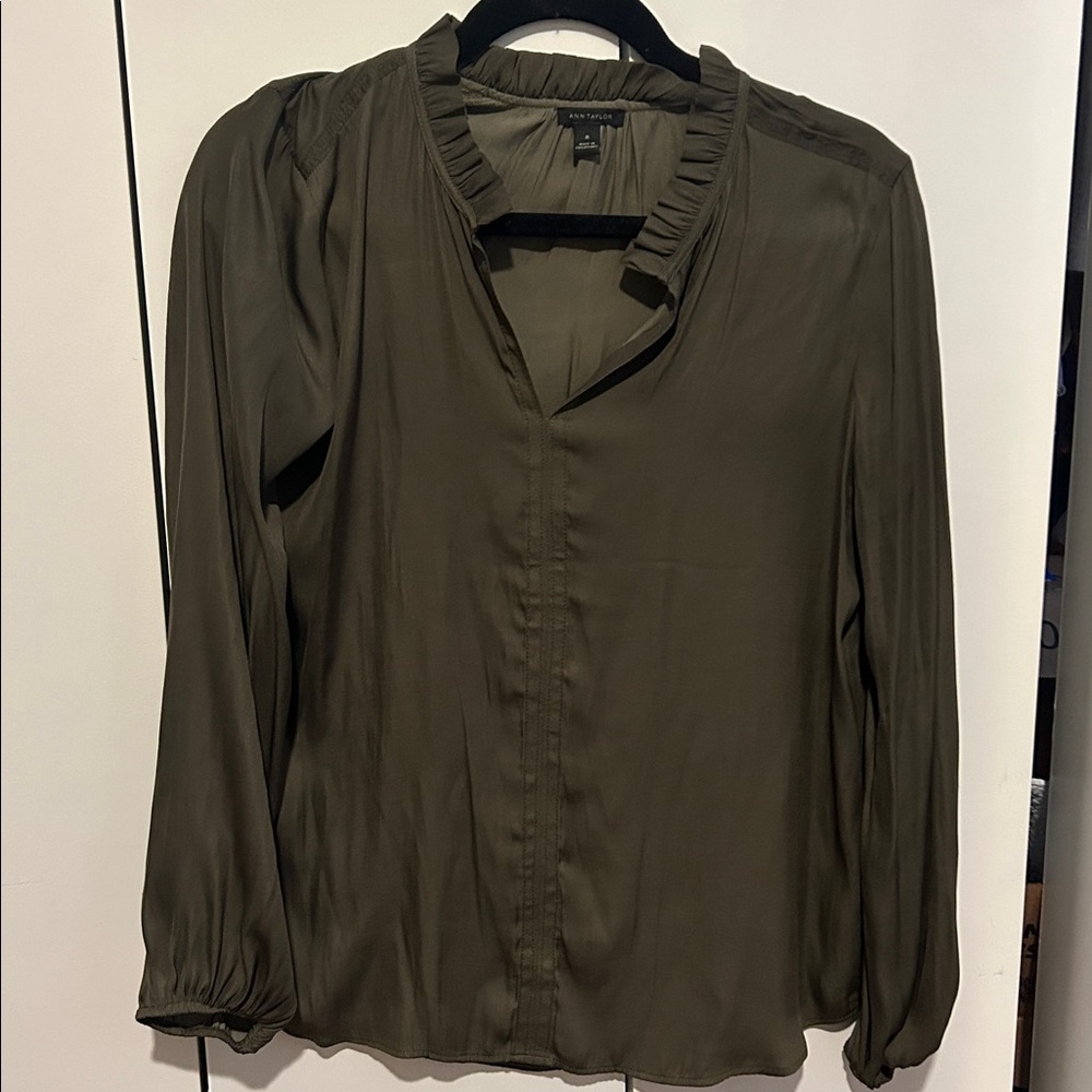 Ann Taylor olive green  Ruffled detail Blouse
